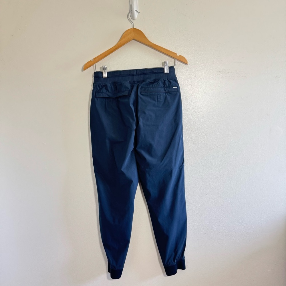 Vuori Navy Blue Meta Jogger Pants size Small - Picture 3 of 10